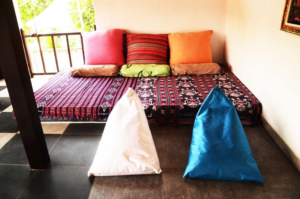 Capung Guesthouse Jimbaran Eksteriør bilde