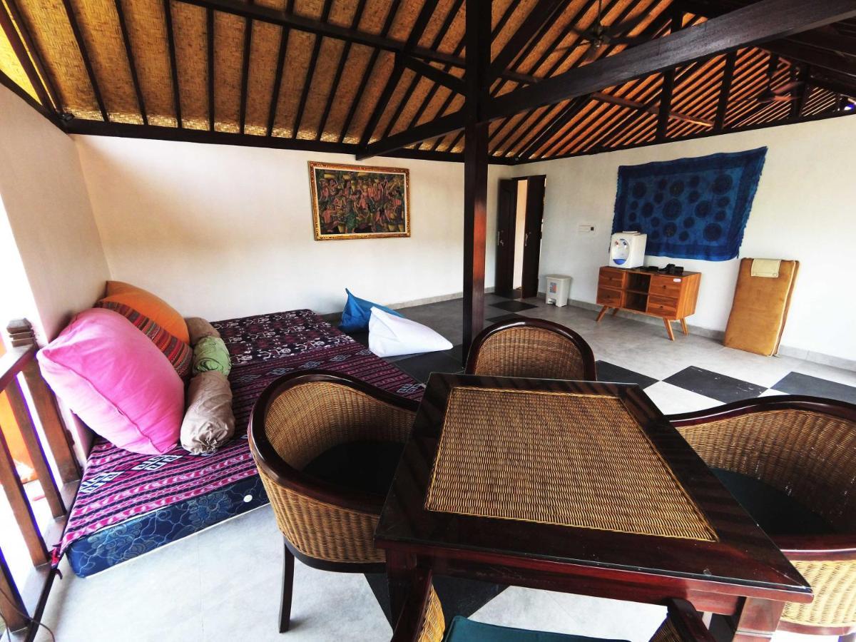 Capung Guesthouse Jimbaran Eksteriør bilde